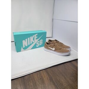 Nike SB Chron 2 Men Skate Shoe Size  New in Box Athletic Sneaker 6.5 M 8 W